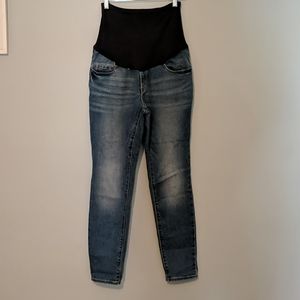 Old Navy Full Panel Maternity Skinny Jeans